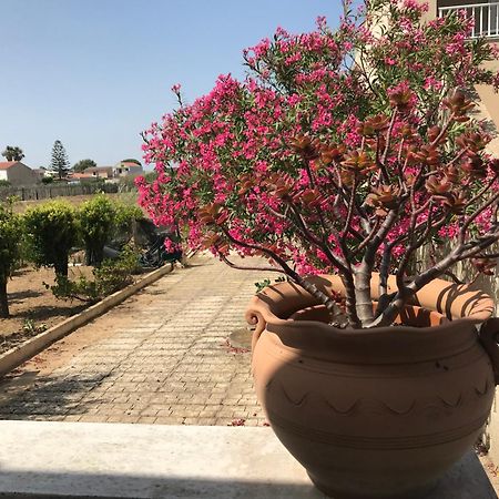 Villino Oleandro Villa Santa Maria Del Focallo Kültér fotó